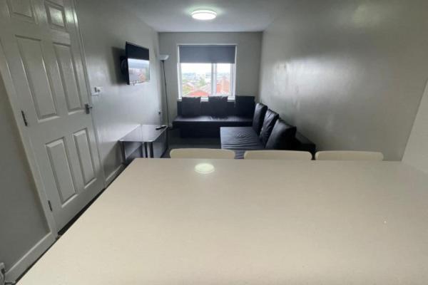 Ryan I Air I Bnb - 102 Mill Street - Free Parking Liverpool Zimmer foto