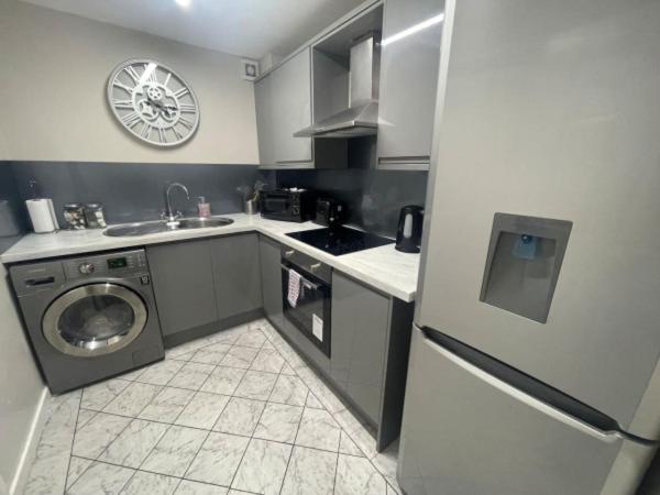 Ryan I Air I Bnb - 102 Mill Street - Free Parking Liverpool Zimmer foto